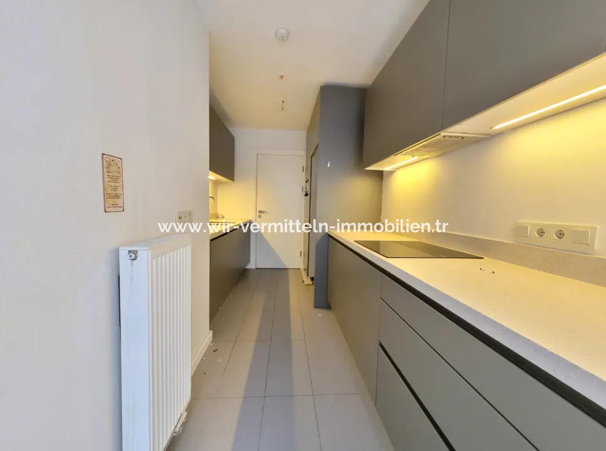 İncek Loft Satılık Teraslı  3+1 Şehir Manzaralı 3.Kat Daire