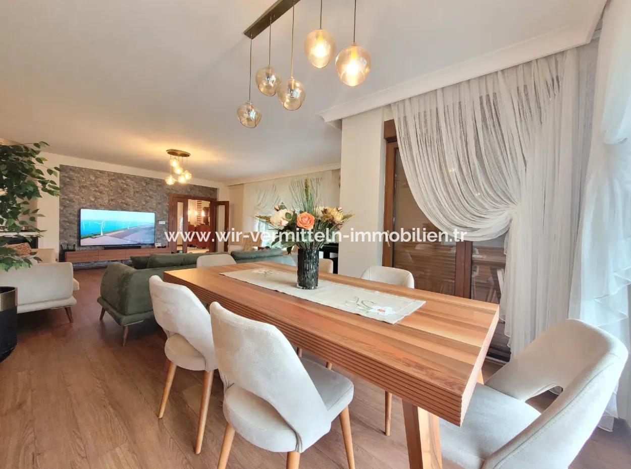 Vatandaşlığa Uygun Bursa Nilüfer Konak Mah. 340 M ² Panoramik Manzaralı Tam Müstakil Dubleks Satılık Villa