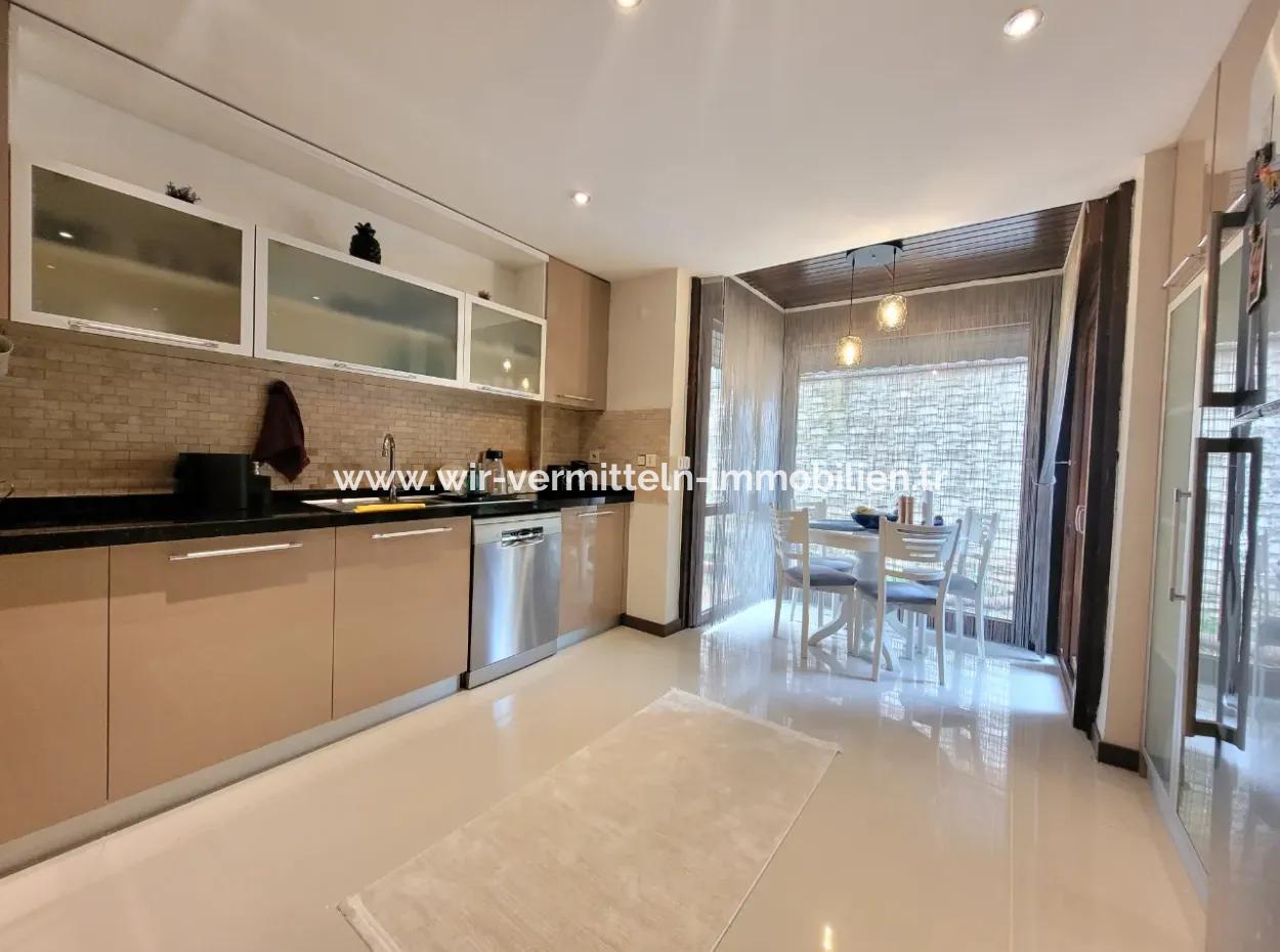 Vatandaşlığa Uygun Bursa Nilüfer Konak Mah. 340 M ² Panoramik Manzaralı Tam Müstakil Dubleks Satılık Villa