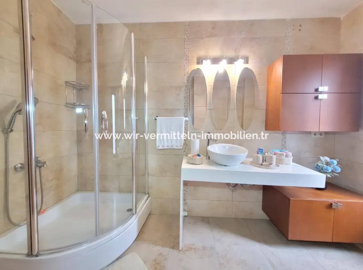 Vatandaşlığa Uygun Bursa Nilüfer Konak Mah. 340 M ² Panoramik Manzaralı Tam Müstakil Dubleks Satılık Villa