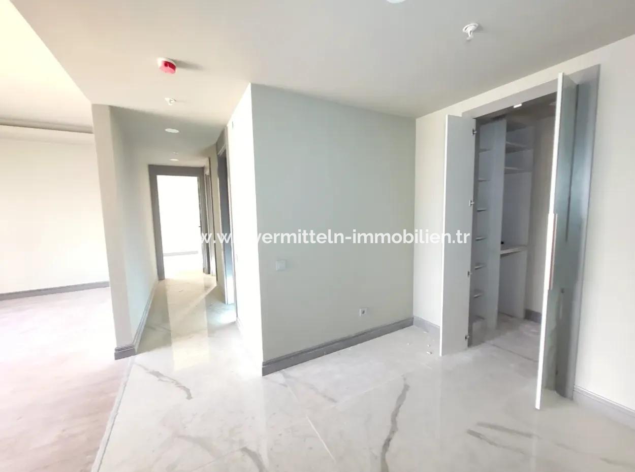 Sıfır Kent İncek Satılık  3+1  Peysaj Manzaralı 124 M² 3.Kat Daire Hacılar Mah. Gölbaşı Ankara