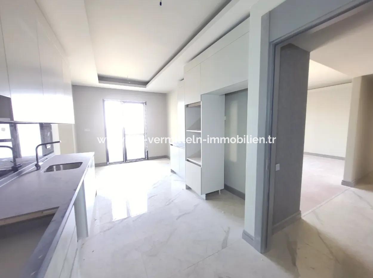 Sıfır Kent İncek Satılık  3+1  Peysaj Manzaralı 124 M² 3.Kat Daire Hacılar Mah. Gölbaşı Ankara