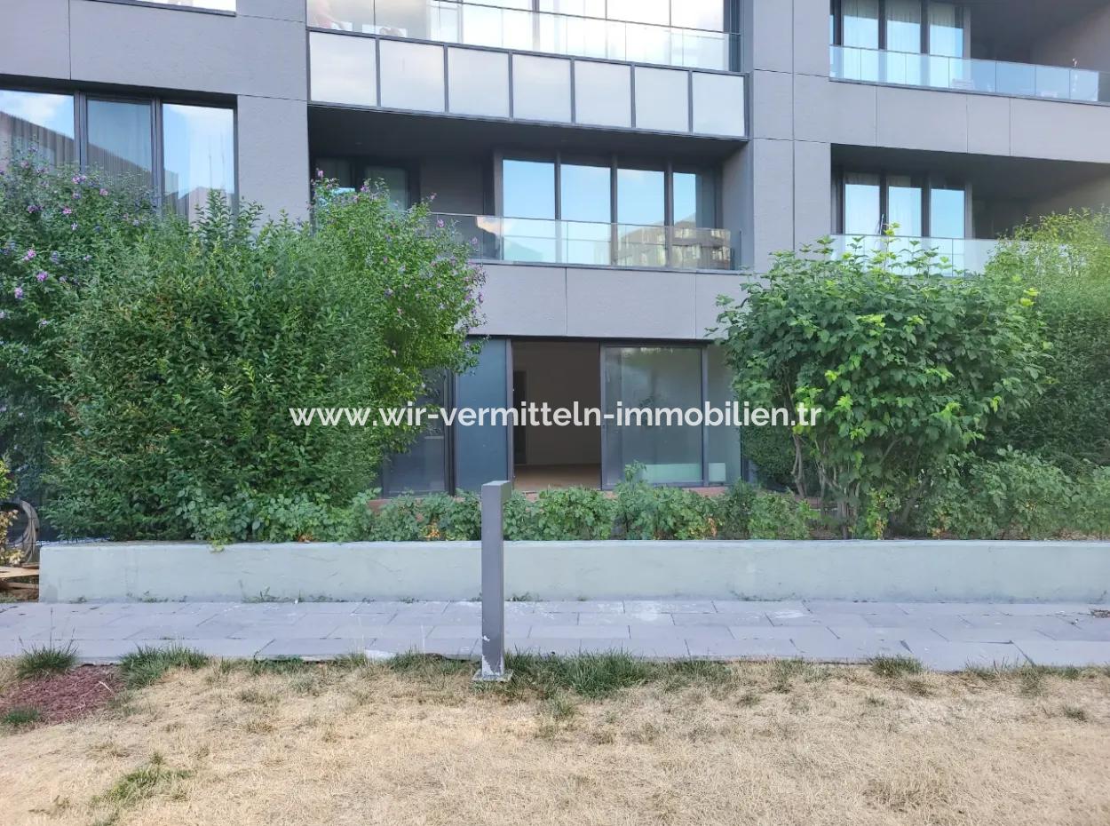 Krediye Uygun Boş İncek Loft Satılık 2,5+1 Peyzaj Manzaralı Bahçe Katı Daire 2 Bahçeli