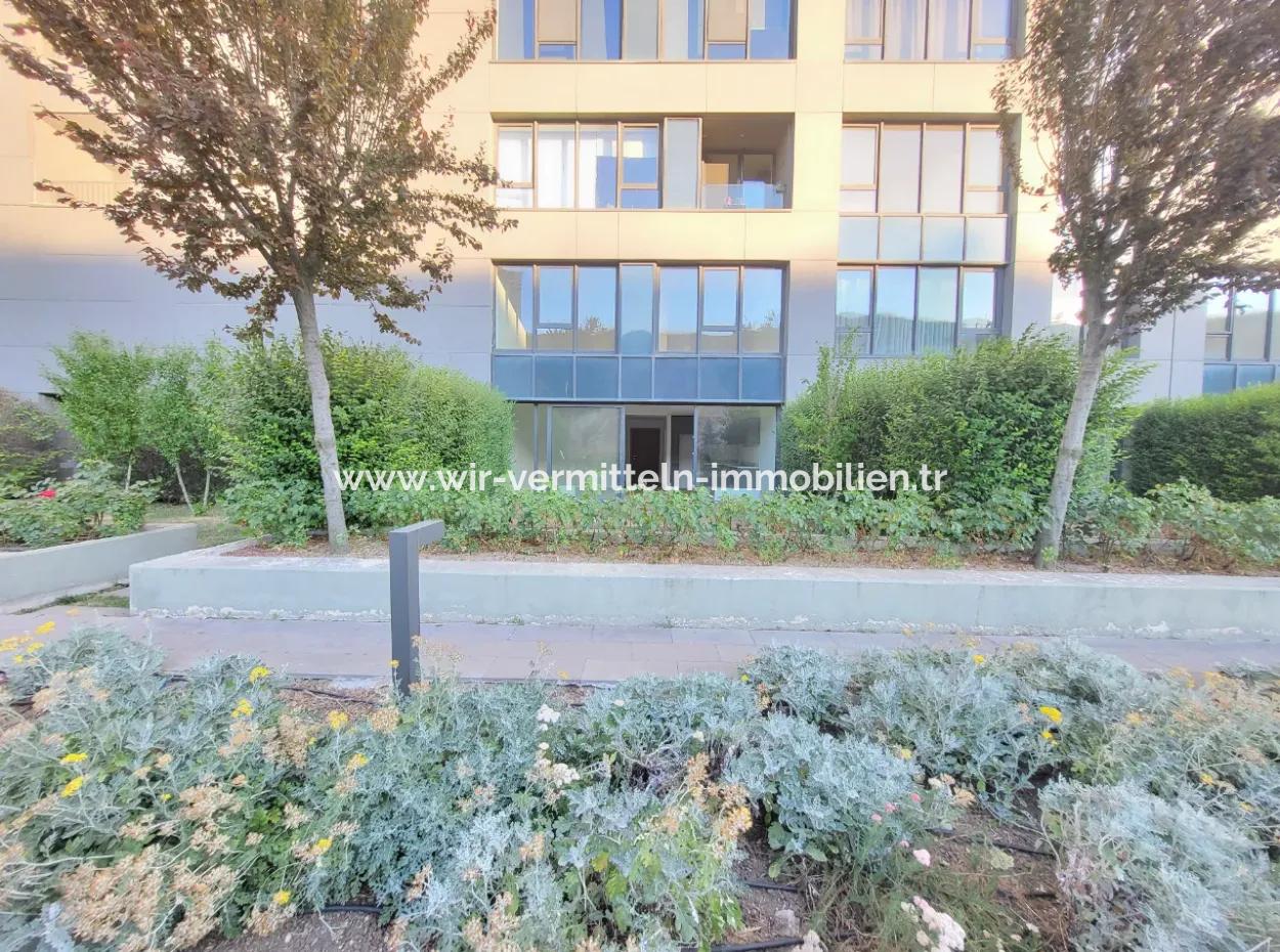 Kiracısız İncek Loft Satılık  2+1 Bahçe Dubleks Şehir Manzaralı Daire