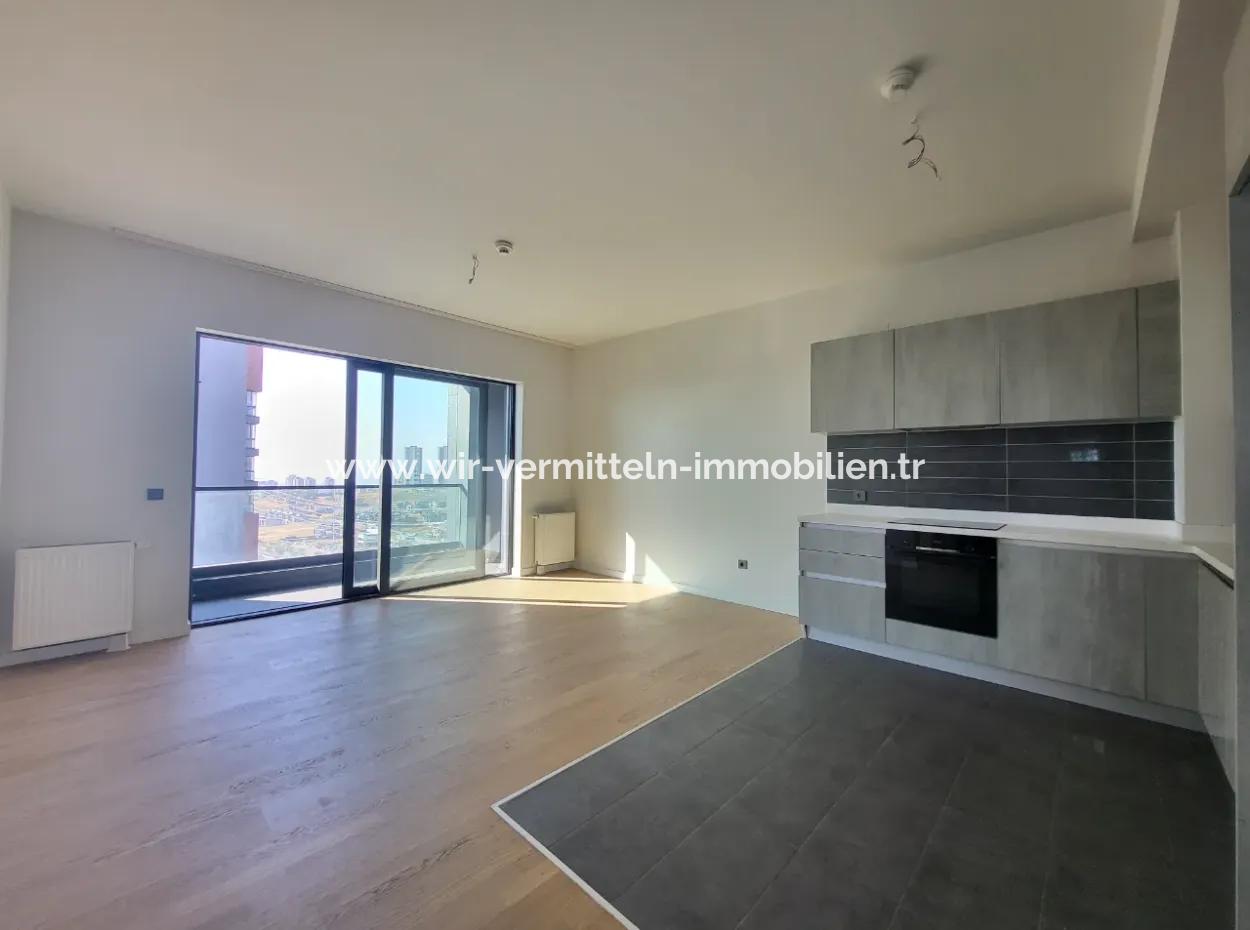 Kiralık Beytepe İncek Bulvar Loft Satılık 1+1 45 M² 18.Kat Daire
