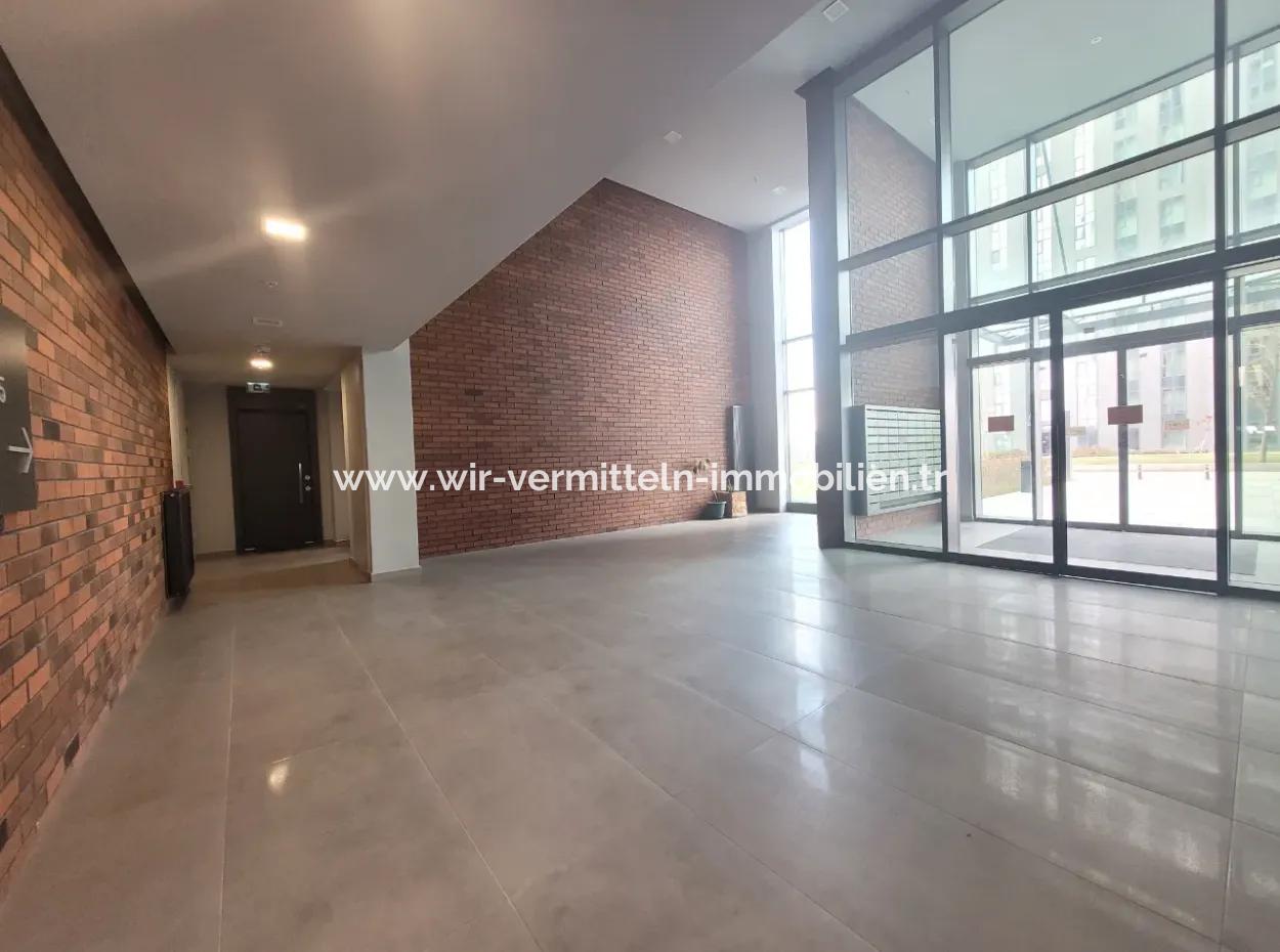 Kiralık Beytepe İncek Bulvar Loft Satılık 1+1 45 M² 18.Kat Daire