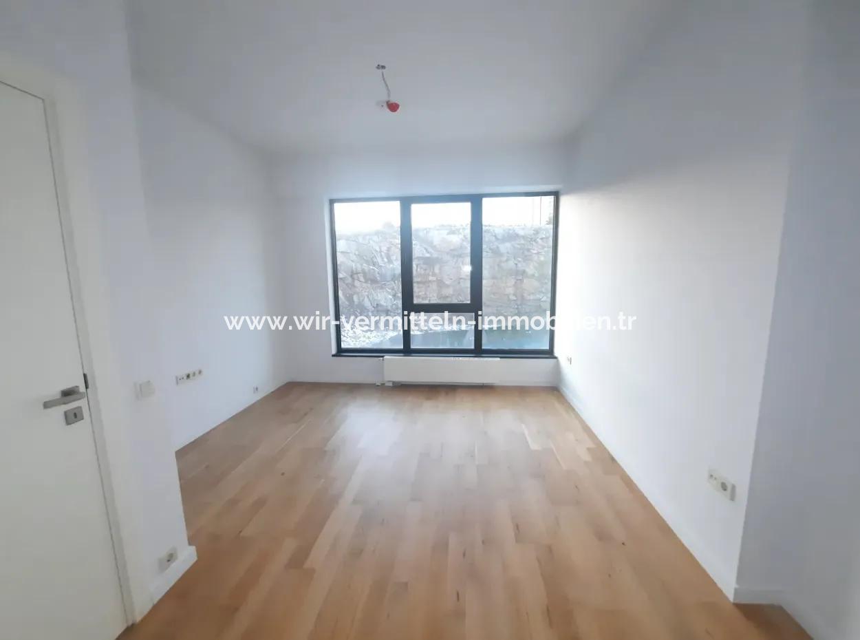 Krediye Uygun İncek Loft Satılık  2+1 Dubleks Şehir Manzaralı 2.Kat Daire