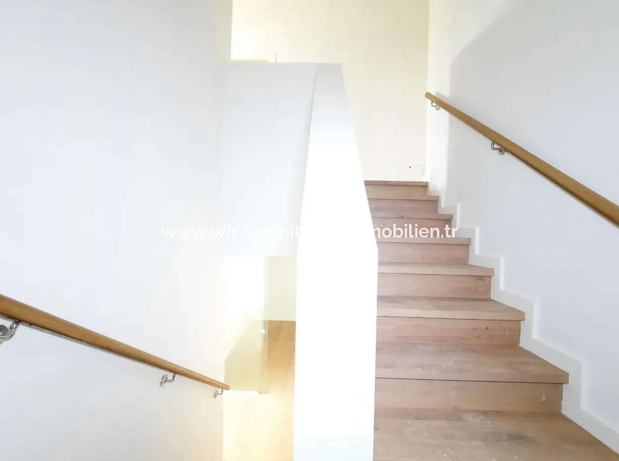 Krediye Uygun İncek Loft Satılık  3+1 Dubleks Peyzaj Manzaralı 1.Kat Daire