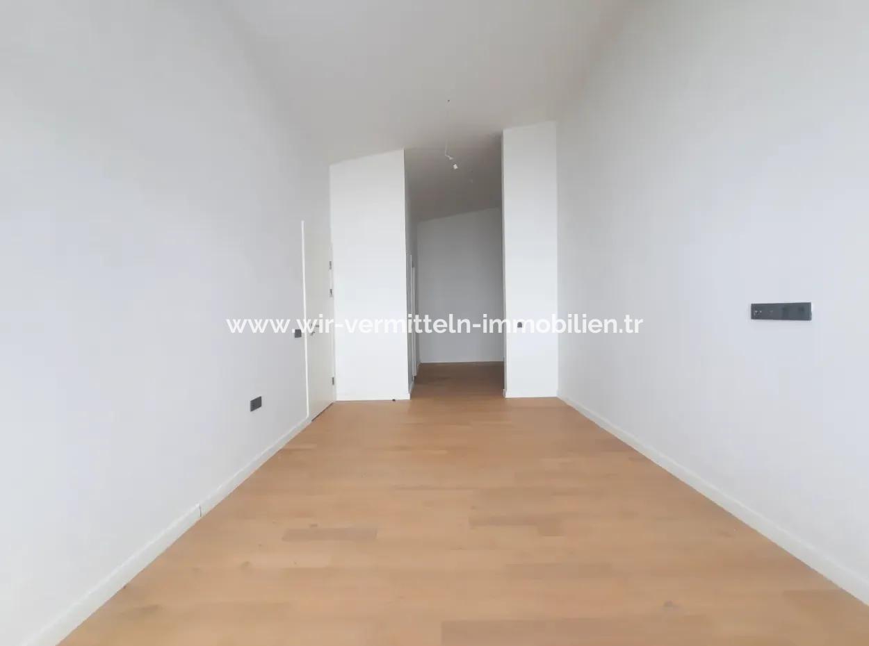 İncek Loft Satılık  5,5+1 Dubleks  Göl Manzaralı Kiracısız Daire