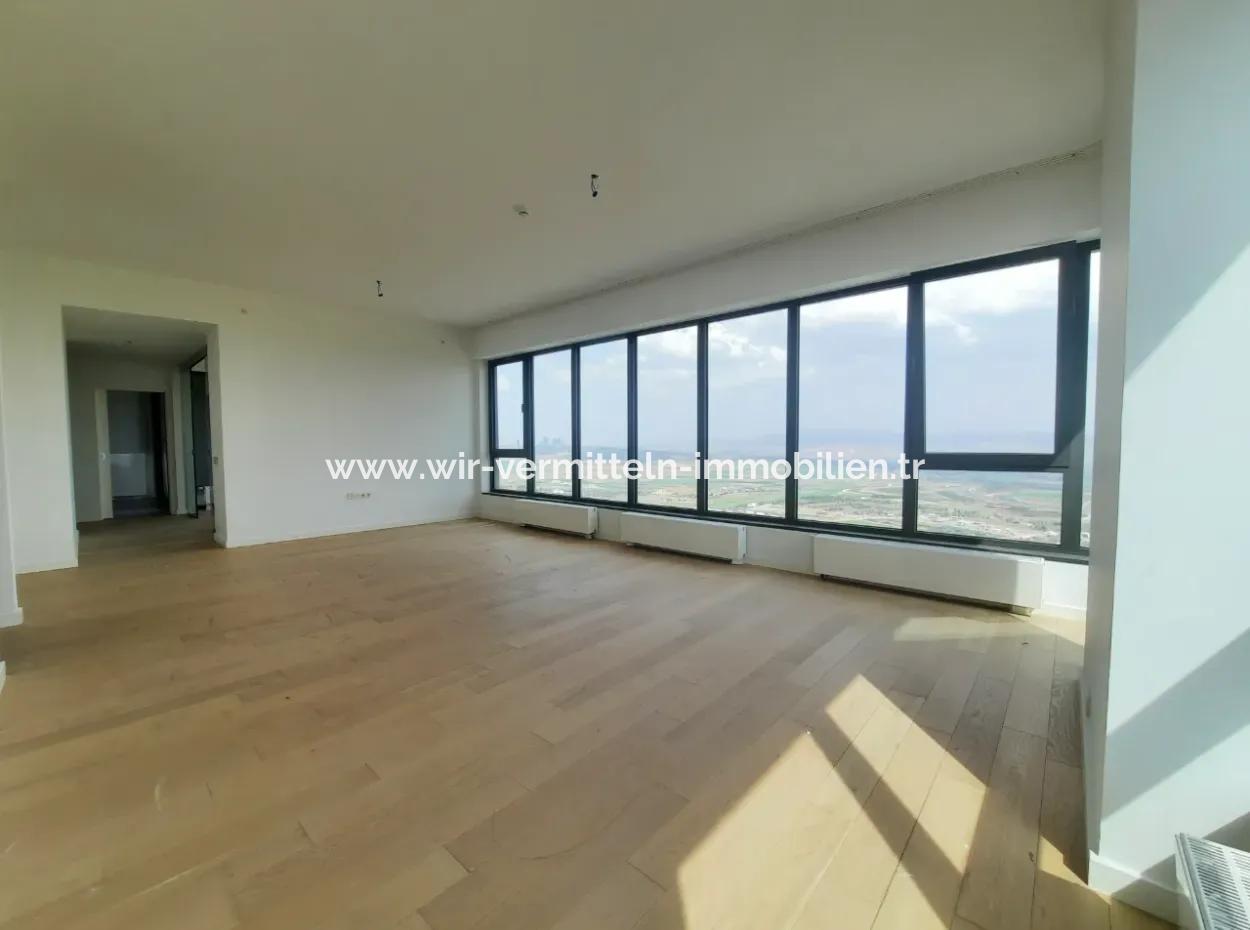 Kiracısız İncek Loft Satılık  5,5+1  Göl Manzaralı 14.Kat Daire