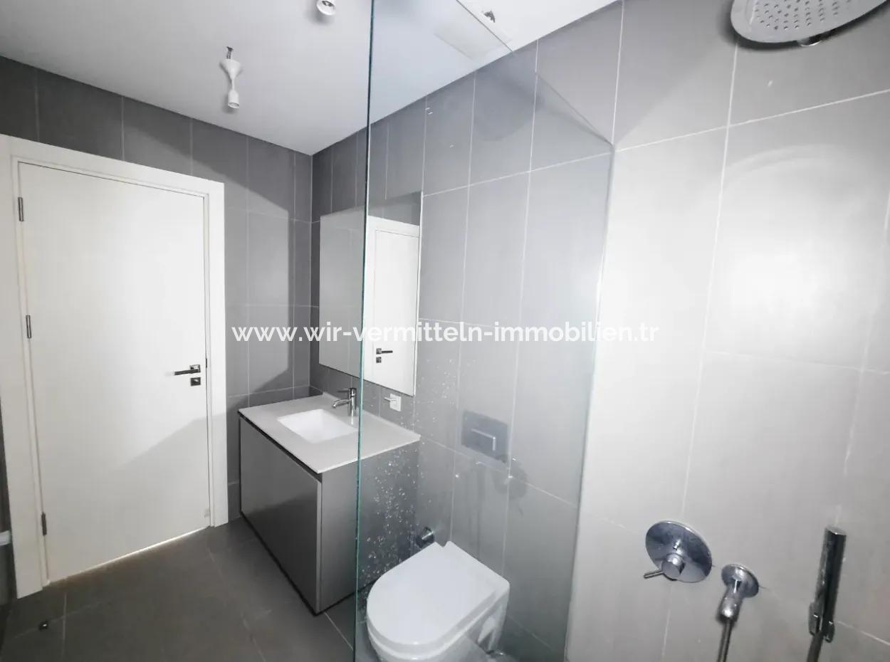 Krediye Uygun İncek Loft Satılık 3+1 Bahçe Dubleksi Peyzaj Manzaralı Daire