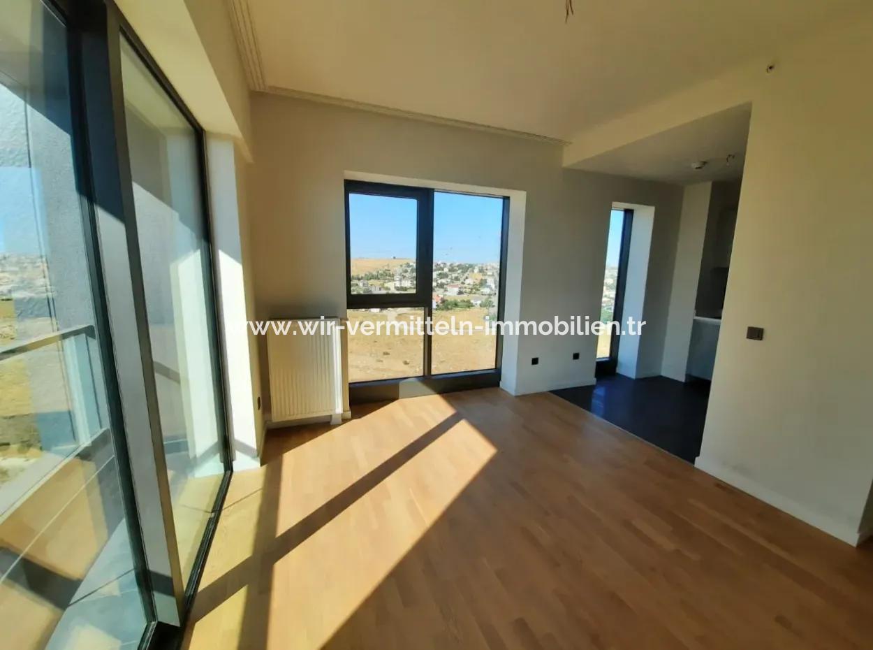 Boş Beytepe İncek Bulvar Loft Satılık 1+1 46 M² 9.Kat Göl Manzaralı Daire