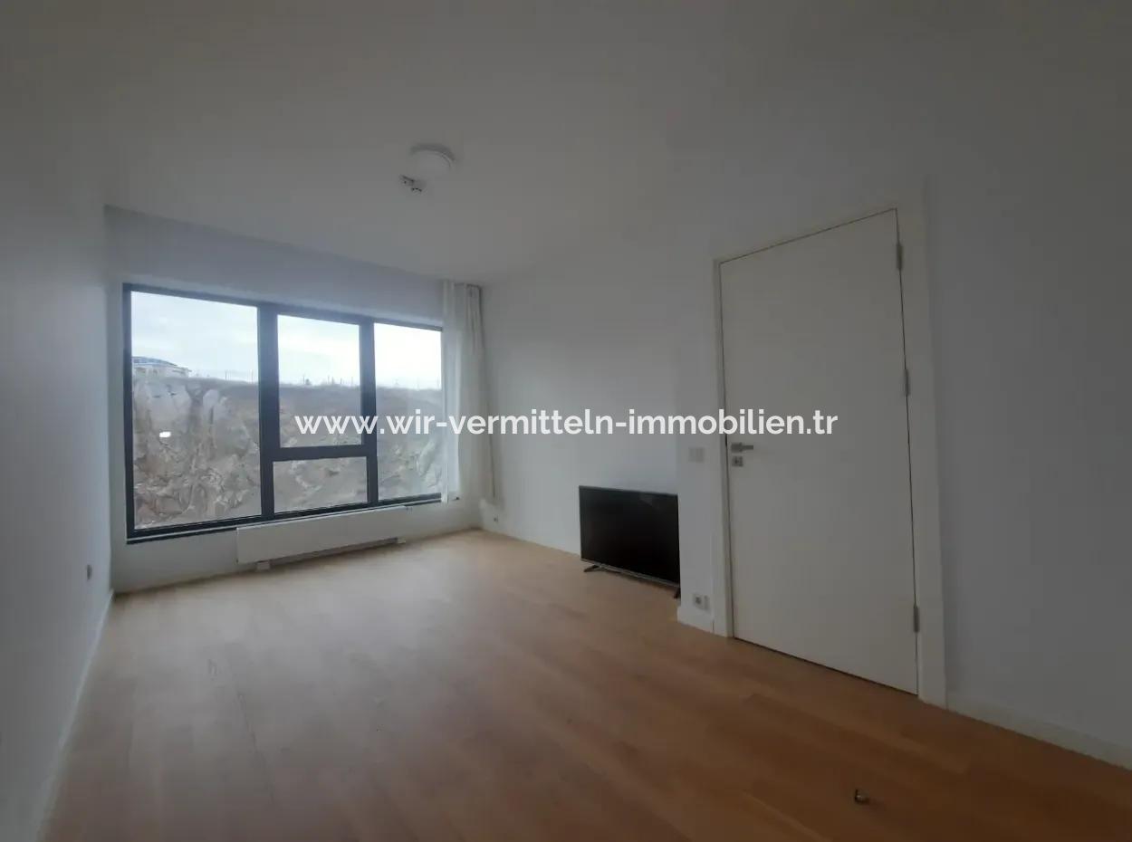 Krediye Uygun İncek Loft Satılık 2,5+1 Peyzaj Manzaralı 1.Kat Daire