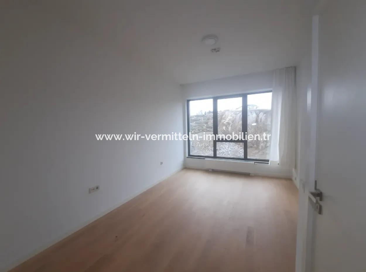 Krediye Uygun İncek Loft Satılık 2,5+1 Peyzaj Manzaralı 1.Kat Daire