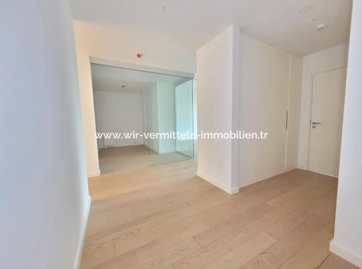 İncek Loft Satılık 2,5+1 Peyzaj Manzaralı 2.Kat Daire