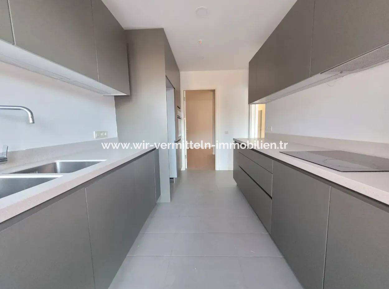İncek Loft Satılık 2,5+1 Peyzaj Manzaralı 2.Kat Daire