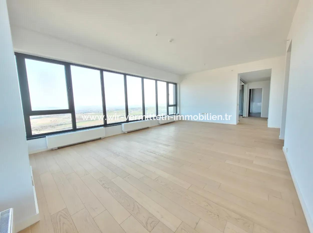 Kiracısız İncek Loft Satılık  5.5+1  Göl Manzaralı 20.Kat Daire