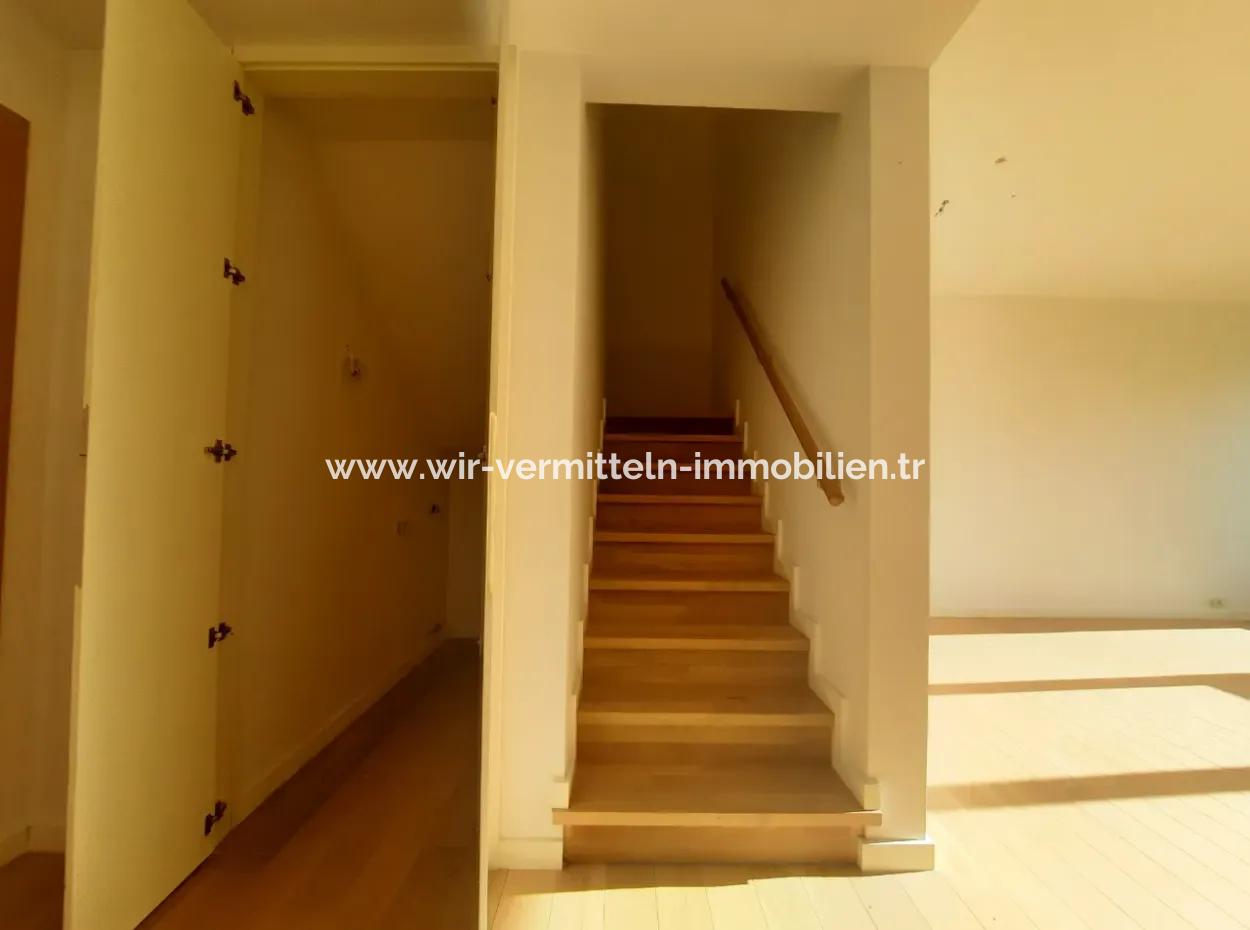 Boş Krediye Uygun İncek Loft Satılık  3+1 Dubleks Peyzaj Manzaralı 1.Kat Daire