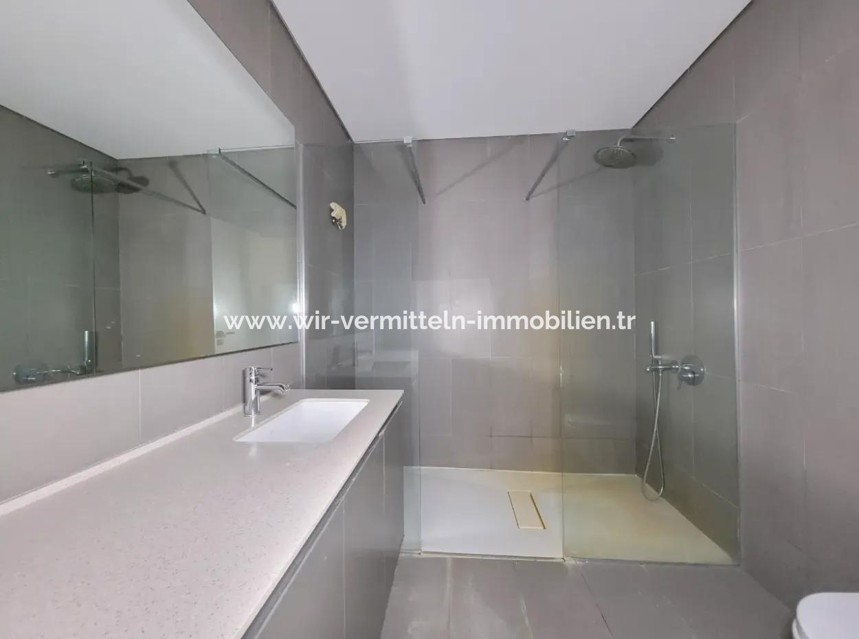 Kiracısız İncek Loft Satılık  2+1 Bahçe Dubleks Şehir Manzaralı Daire