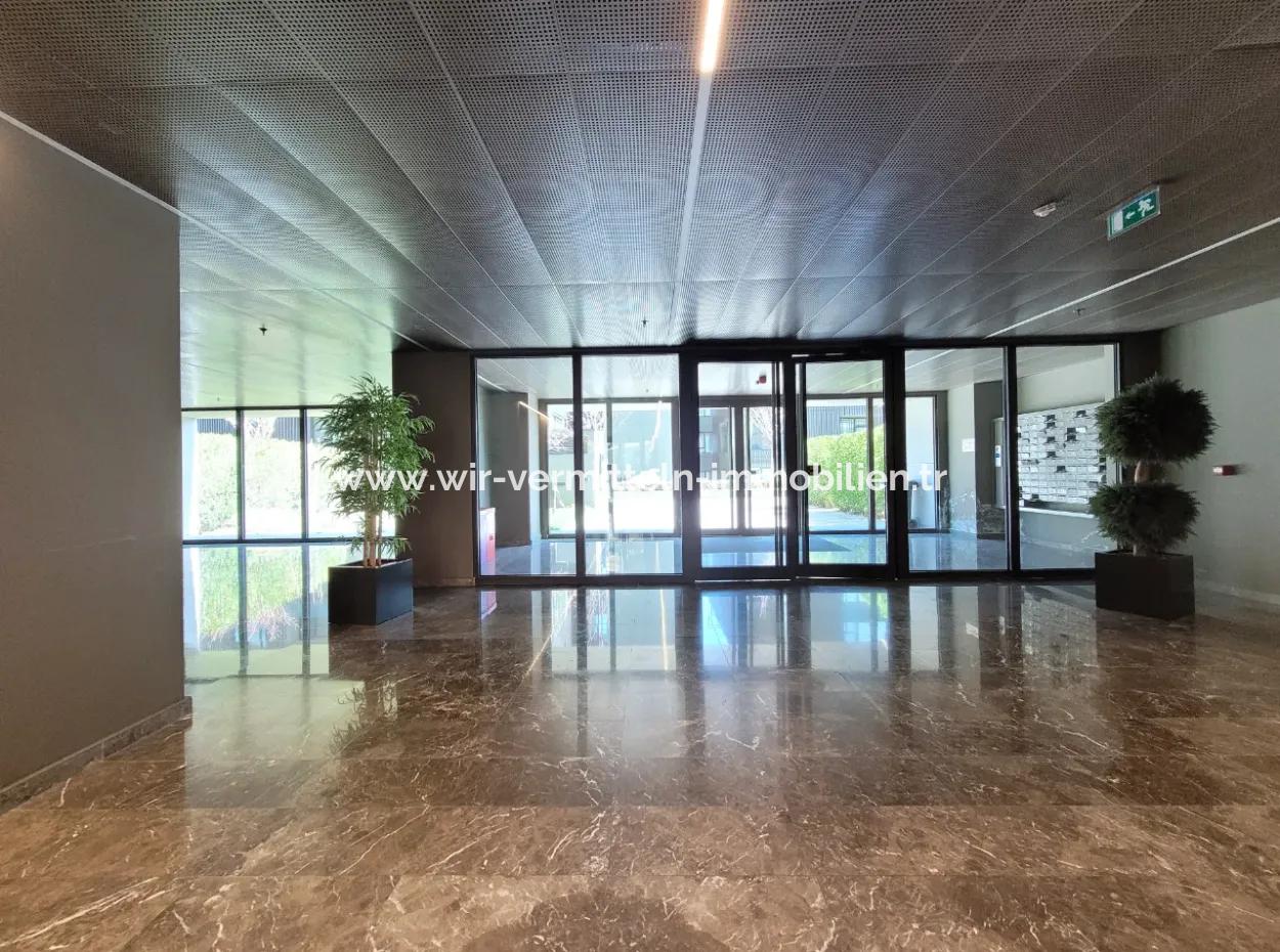 Kiracısız İncek Loft Satılık  2+1 Bahçe Dubleks Şehir Manzaralı Daire