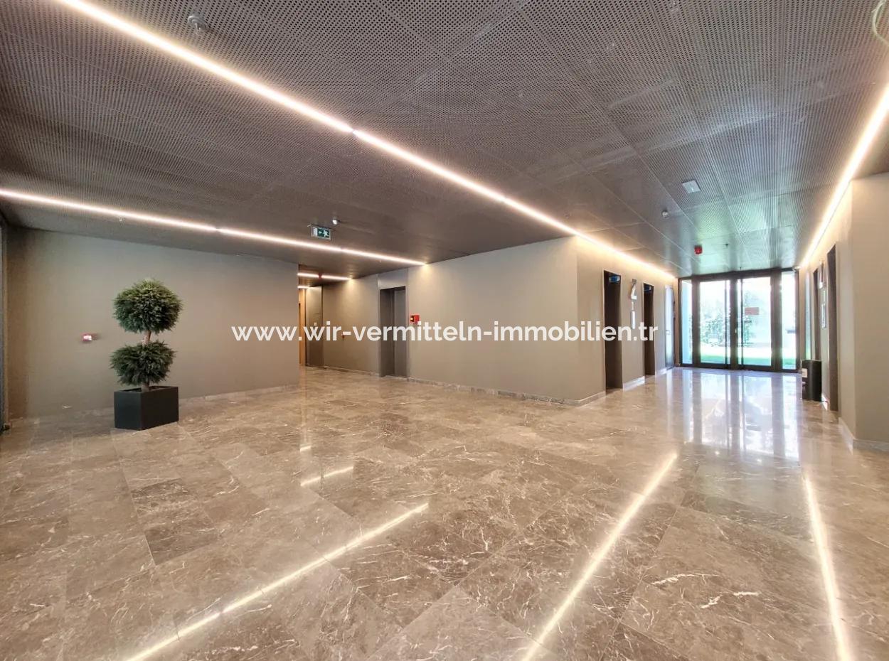 Kiracısız İncek Loft Satılık  2+1 Bahçe Dubleks Şehir Manzaralı Daire