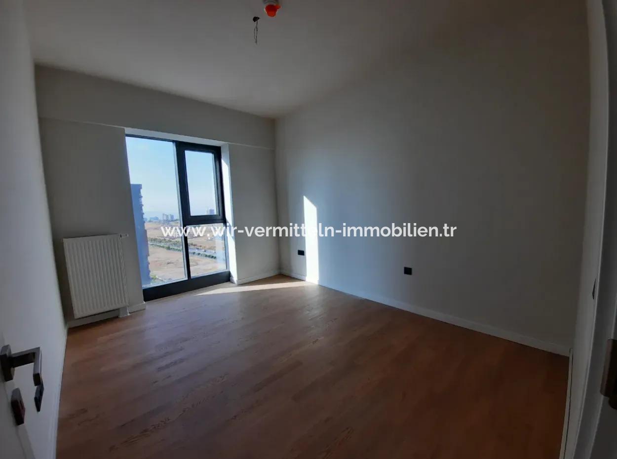 Beytepe İncek Bulvar Loft Satılık 4+1 17.Kat Park Manzaralı Güney Cephe  Daire