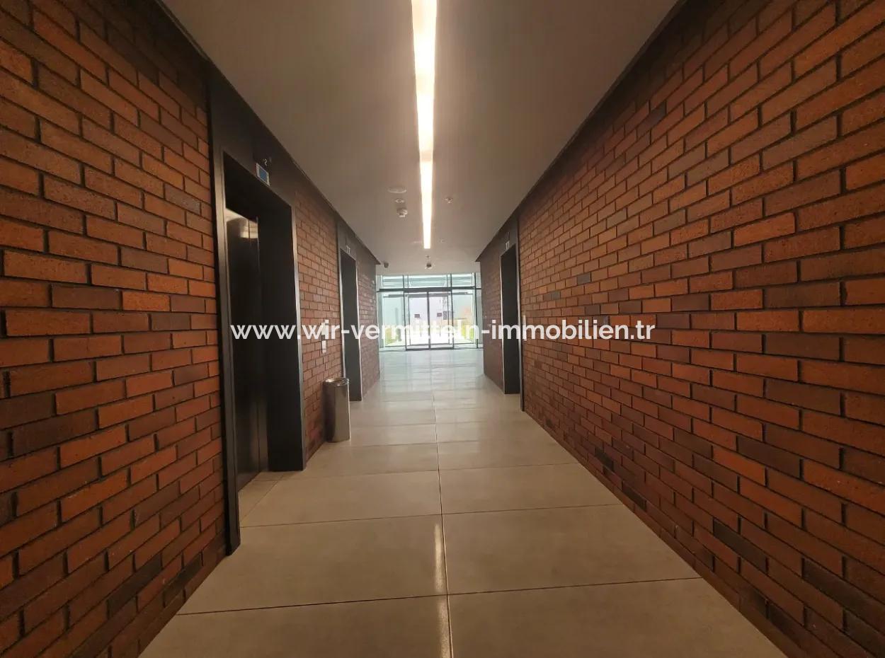 Vatandaşlığa Uygun Beytepe İncek Bulvar Loft Satılık 4+1 17.Kat Park Manzaralı Güney Cephe  Daire