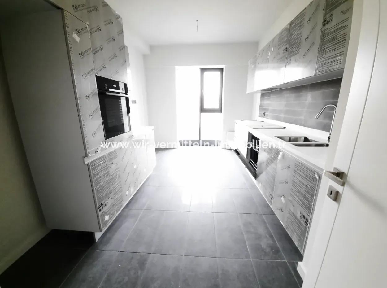 Beytepe İncek Bulvar Loft Satılık 3+1 110 M² 18.Kat Çayyolu Manzaralı Daire