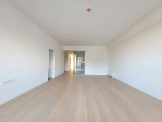 Boş Krediye Uygun İncek Loft Satılık 2,5+1 Peyzaj Manzaralı 1.Kat Daire