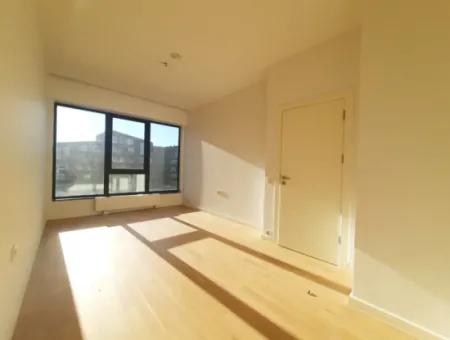 İncek Loft Satılık  3+1 Dubleks Peyzaj Manzaralı 2.Kat Daire