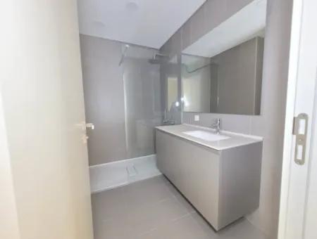 Boş Krediye Uygun İncek Loft Satılık 2,5+1 Peyzaj Manzaralı Kiracısız 2.Kat Daire