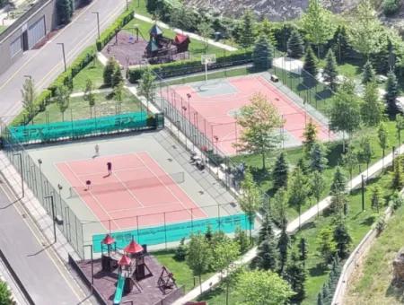 Boş Faturalı İncek Loft Satılık  2+1 Bahçe Dubleks Şehir Manzaralı Daire