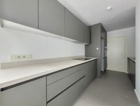 Boş İncek Loft Satılık Teraslı  3+1 110 M² Mogan Manzaralı Daire