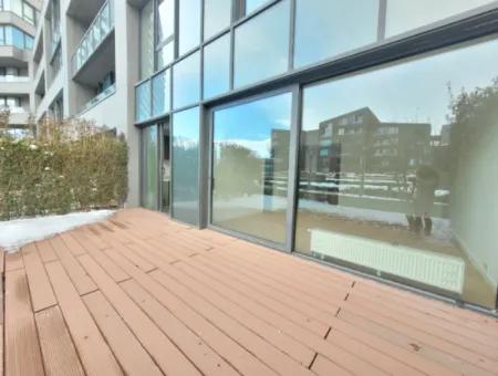 Boş İncek Loft Satılık 3+1 Bahçe Dubleksi Şehir Manzaralı Daire