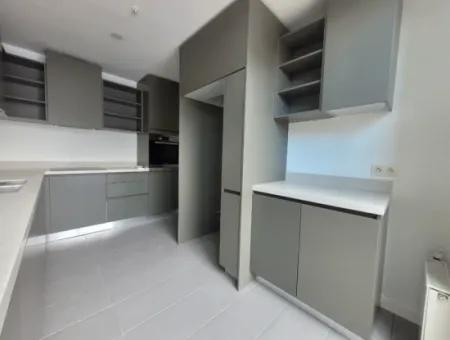 Boş Krediye Uygun İncek Loft Satılık 3+1 Bahçe Dubleksi Şehir Manzaralı Daire