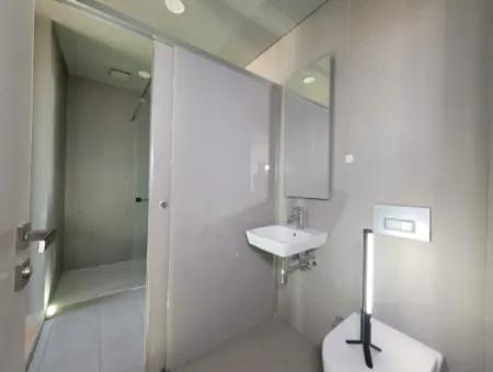 Boş İncek Loft  Satılık 1+1 Göl Manzaralı 2.Kat Daire