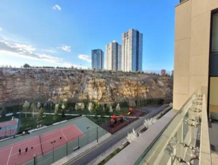 Boş İncek Loft  Satılık 1+1 Göl Manzaralı 2.Kat Daire