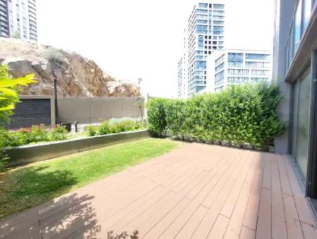 Boş Faturalı İncek Loft Satılık  2+1 Bahçe Dubleks Şehir Manzaralı Daire