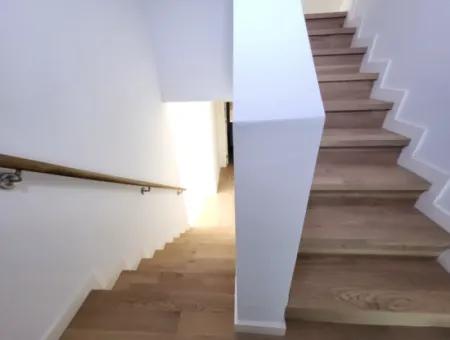 Kiracısız İncek Loft Satılık  2+1 Dubleks Şehir Manzaralı 2.Kat Daire