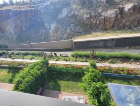 Kiracısız İncek Loft Satılık  2+1 Dubleks Şehir Manzaralı 2.Kat Daire