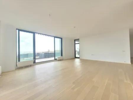 Boş İncek Loft Satılık  Teraslı 4+1  Mogan Manzaralı 146 M² 1.Kat Daire