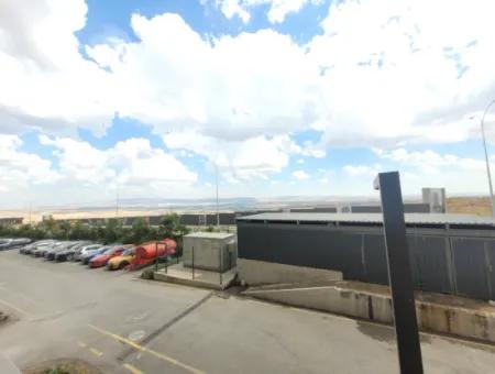 Boş İncek Loft Satılık  Teraslı 4+1  Mogan Manzaralı 146 M² 1.Kat Daire