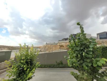 Boş İncek Loft Satılık  Teraslı 4+1  Mogan Manzaralı 146 M² 1.Kat Daire