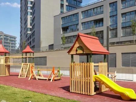 İncek Loft Satılık 1+1 Şehir Manzaralı 8.Kat Daire