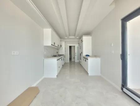 Vatandaşlığa Uygun Ankara Gölbaşı Bahçelievler Mah. 200 M ² Park Manzaralı Arakat Lüks Satılık Daire