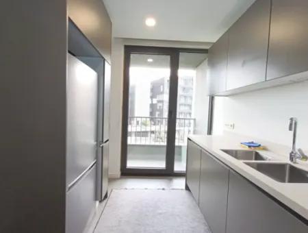 Boş Krediye Uygun Göl Manzaralı İncek Loft Satılık  3+1 Dubleks Peyzaj Manzaralı 2.Kat Daire