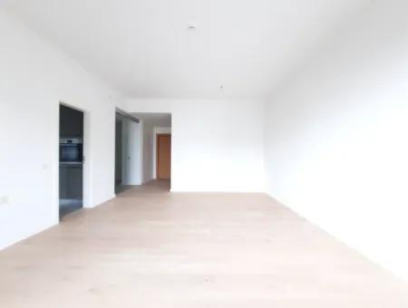 Göl Manzaralı Krediye Uygun İncek Loft Satılık  3+1 Dubleks Peyzaj Manzaralı 2.Kat Daire