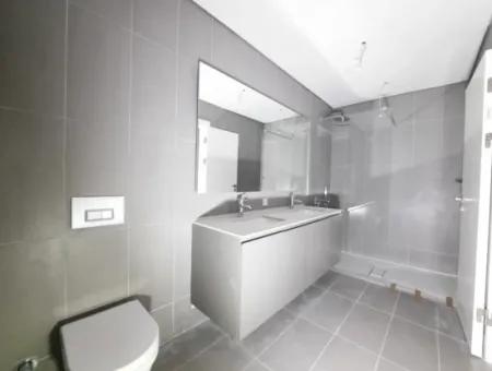 İncek Loft Satılık  4+1  Peyzaj Manzaralı  180 M² 2.Kat Daire