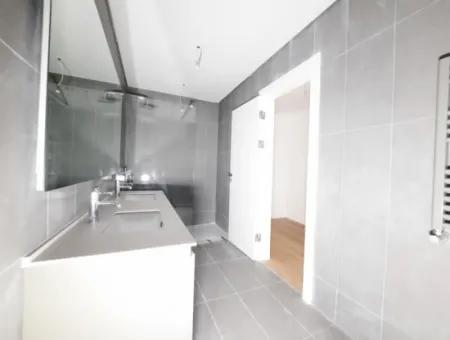 İncek Loft Satılık  4+1  Peyzaj Manzaralı  180 M² 2.Kat Daire