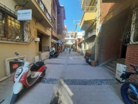 Çanakkale Çarşı İçinde Satılık 40 M²  Bacalı Dükkan